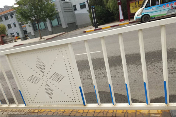 冲孔网,冲孔板装饰
